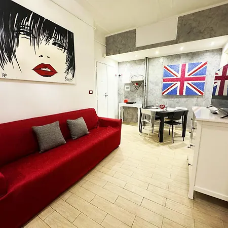 Appartamento Metro B - Crimson Chic Eleganza Romana *