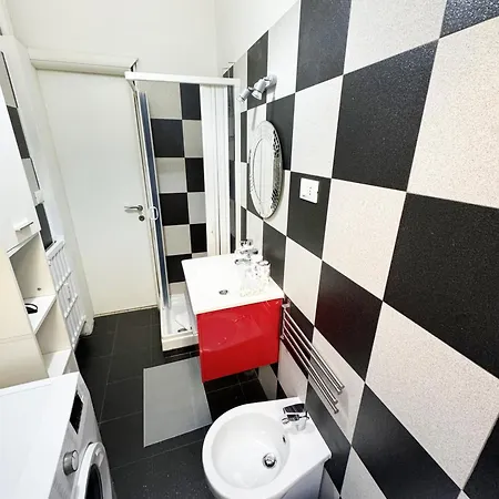 Appartamento Metro B - Crimson Chic Eleganza Romana Roma